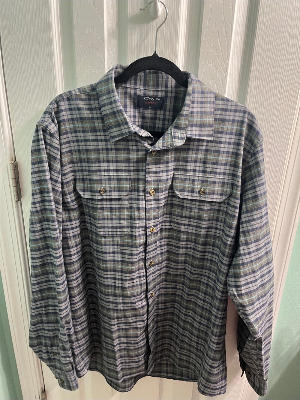 Coast Harbor Men's Green & Blue Plaid Button-Down Shirt